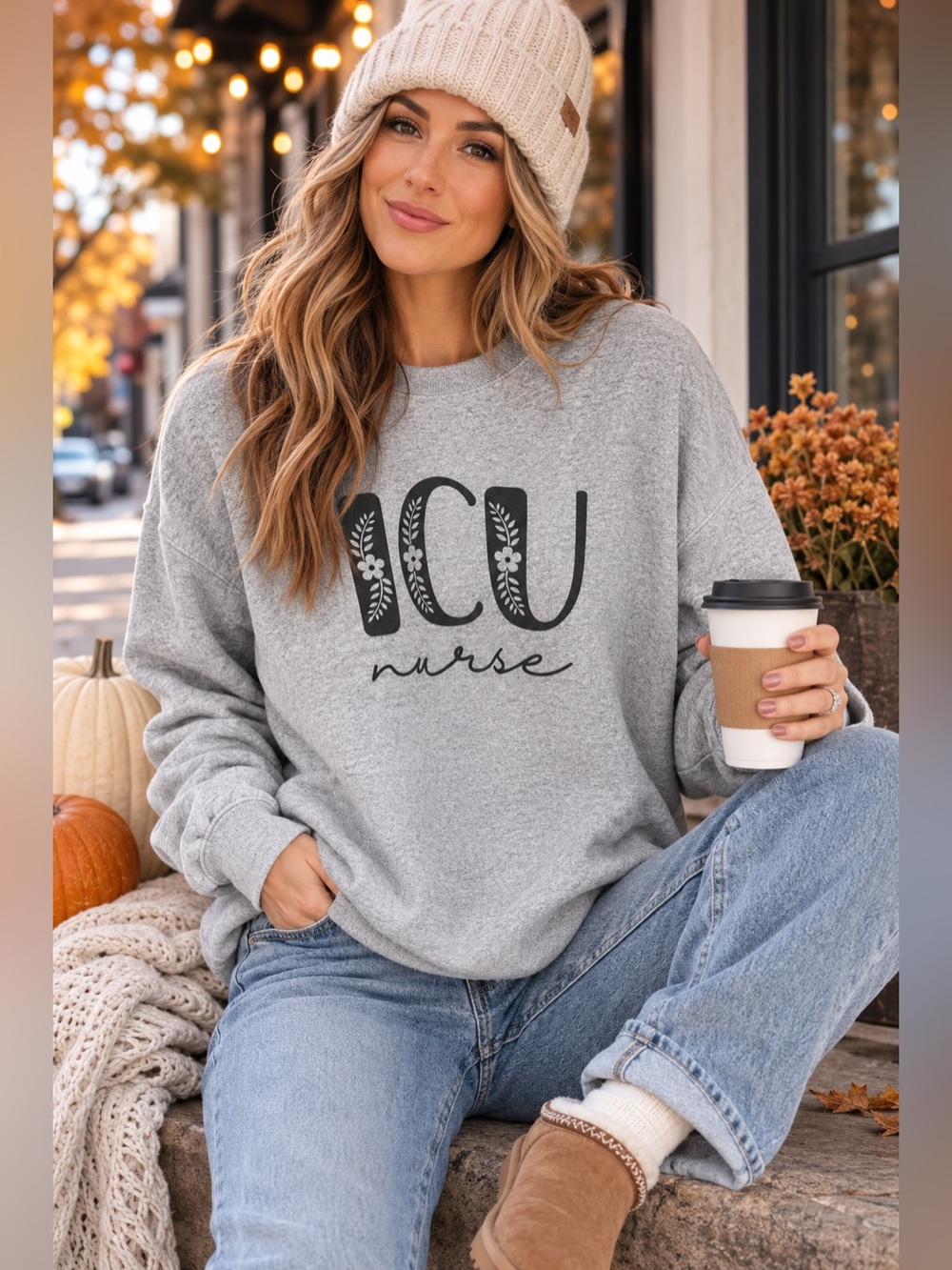Gildan | ICU Nurse Crewneck Sweatshirt -L